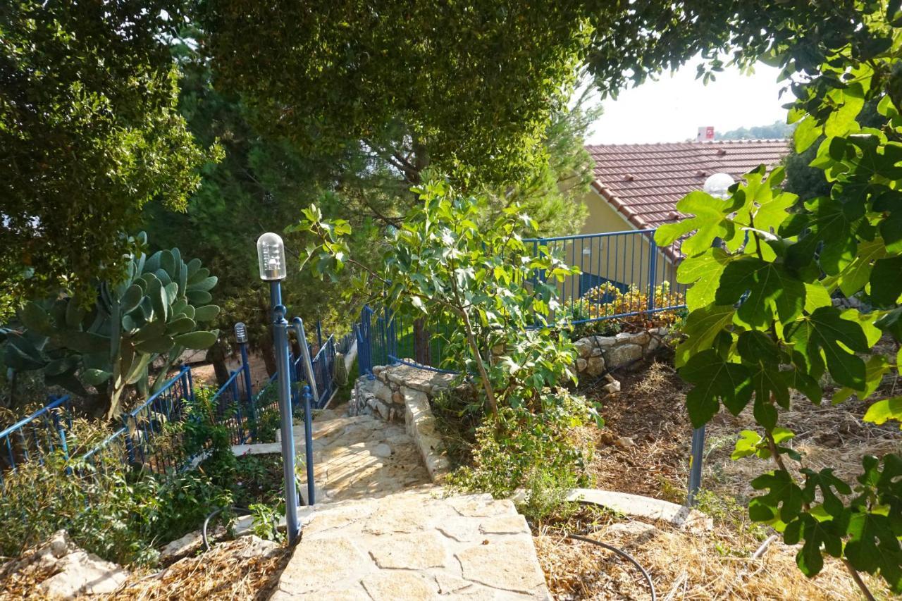 Ohn-Bar Guesthouse Amirim Dış mekan fotoğraf
